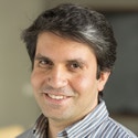 Portrait photo of Moses Charikar