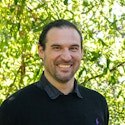 Headshot of Simons Collaboration on the Aging Brain Independence Fellow Daniel Gray.