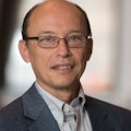 Portrait photo of Leslie Greengard