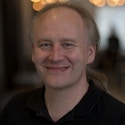 Portrait photo of Piotr Indyk