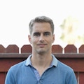 Portrait photo of Ken Van Tilburg