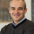 Portrait photo of Stanislav Shvartsman