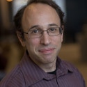 Portrait photo of Daniel Spielman