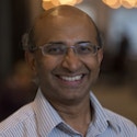 Portrait photo of Senthil Todadri
